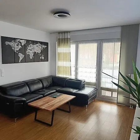 Apartment Lovely 1-bedroom Unit